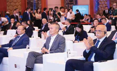全球湾区青年创新论坛：论坛现场的与会嘉宾